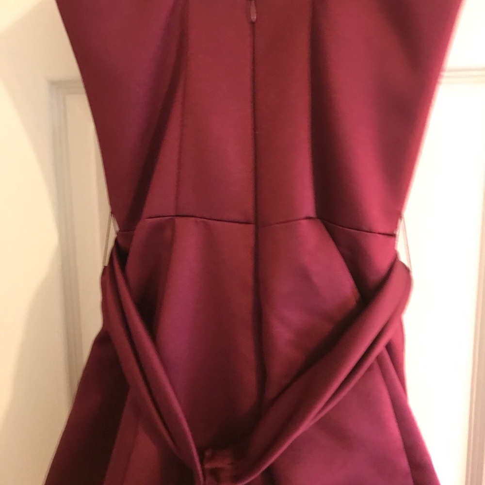 Gown - Picture 4 of 6